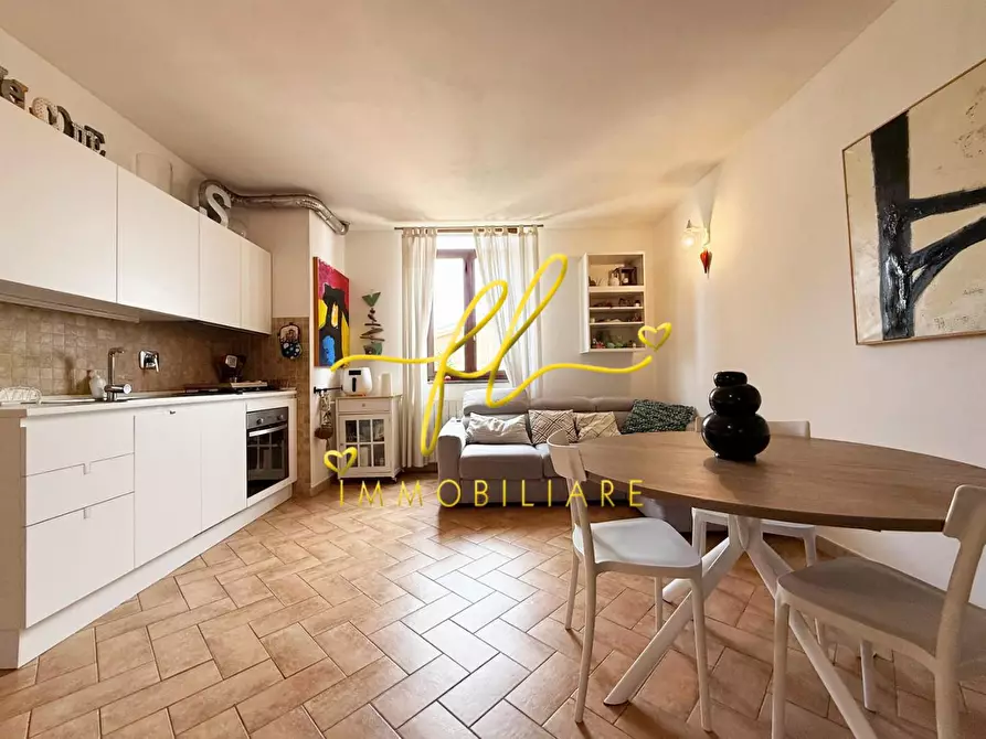 Immagine 3 di Appartamento in vendita  a Cecina