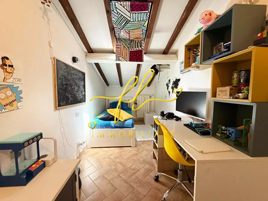 Immagine 13 di Appartamento in vendita  a Cecina