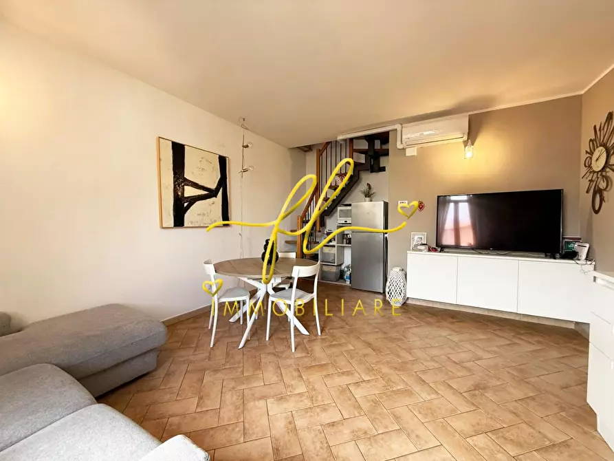 Immagine 5 di Appartamento in vendita  a Cecina