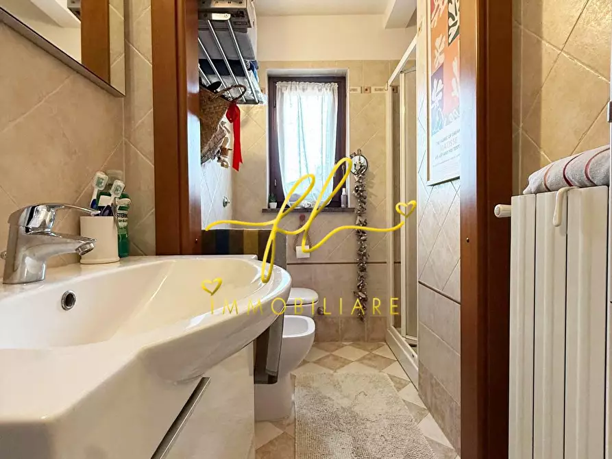 Immagine 11 di Appartamento in vendita  a Cecina