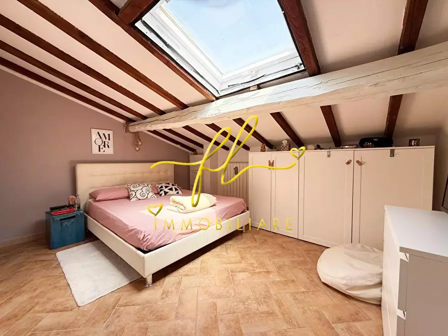 Immagine 10 di Appartamento in vendita  a Cecina