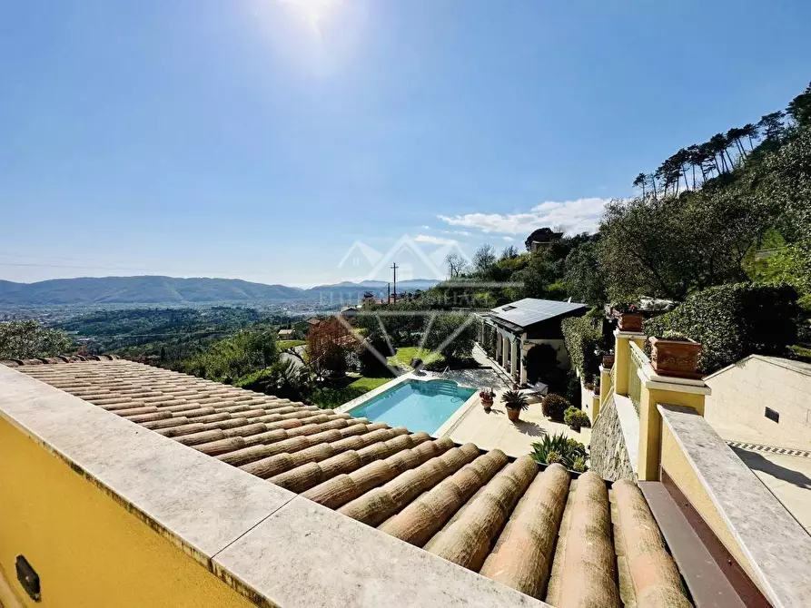 Immagine 30 di Villa in vendita  a Castelnuovo Magra