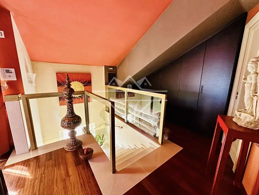 Immagine 41 di Villa in vendita  a Castelnuovo Magra