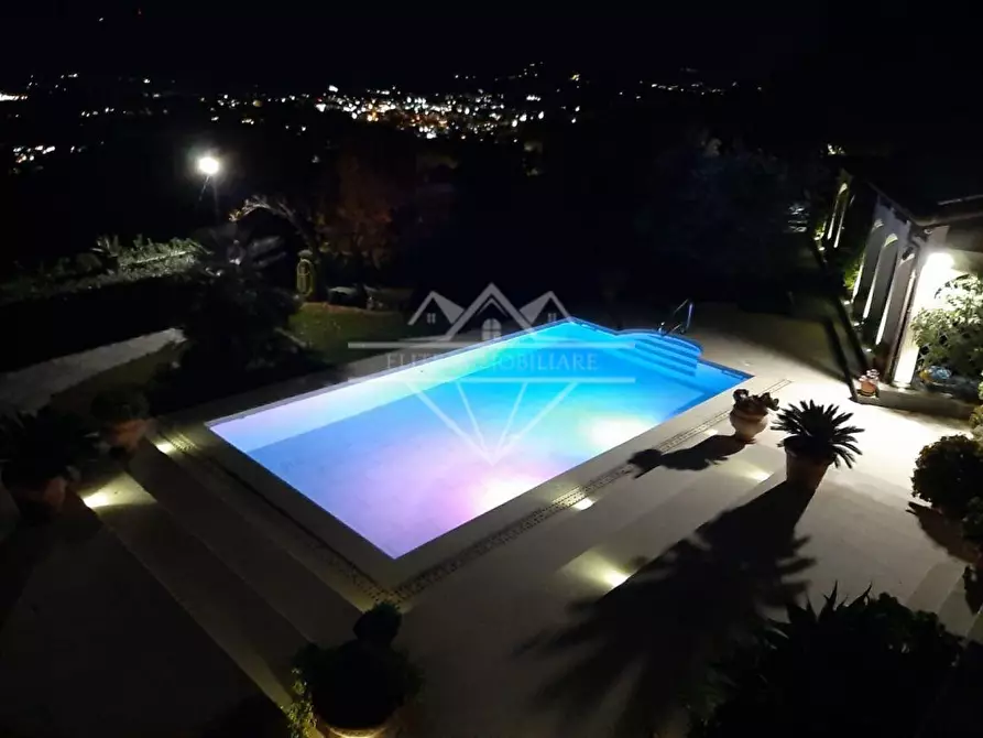 Immagine 47 di Villa in vendita  a Castelnuovo Magra