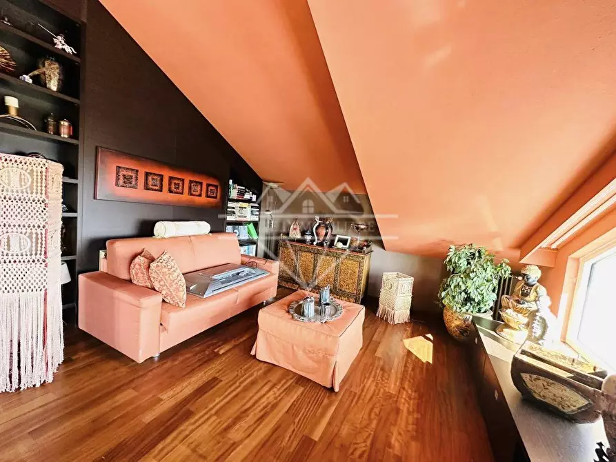 Immagine 35 di Villa in vendita  a Castelnuovo Magra