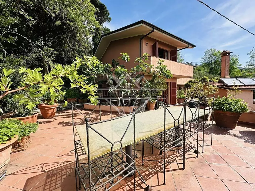 Immagine 40 di Villa in vendita  a Fosdinovo