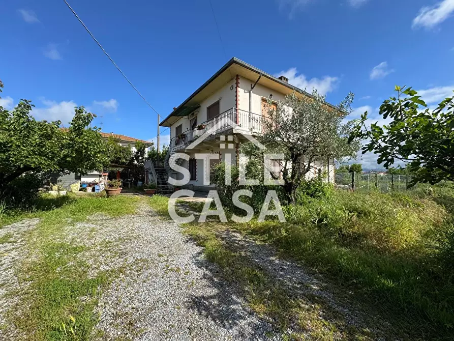 Immagine 11 di Casa indipendente in vendita  a Altopascio