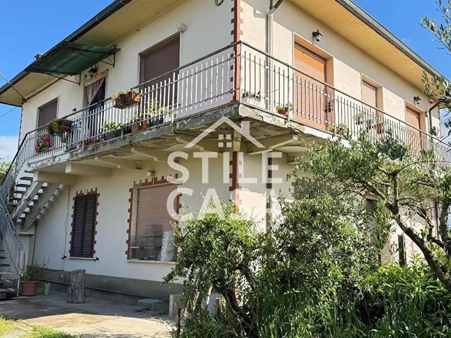 Immagine 10 di Casa indipendente in vendita  a Altopascio