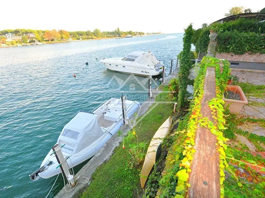 Immagine 4 di Appartamento in vendita  a Ameglia