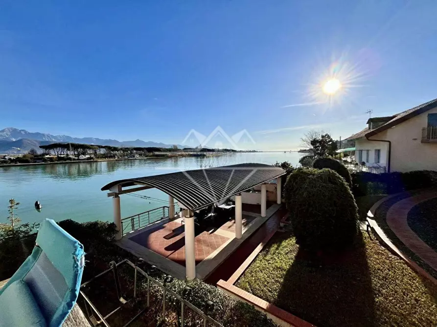 Immagine 11 di Appartamento in vendita  a Ameglia