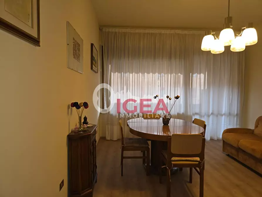 Immagine 6 di Appartamento in vendita  a Siena