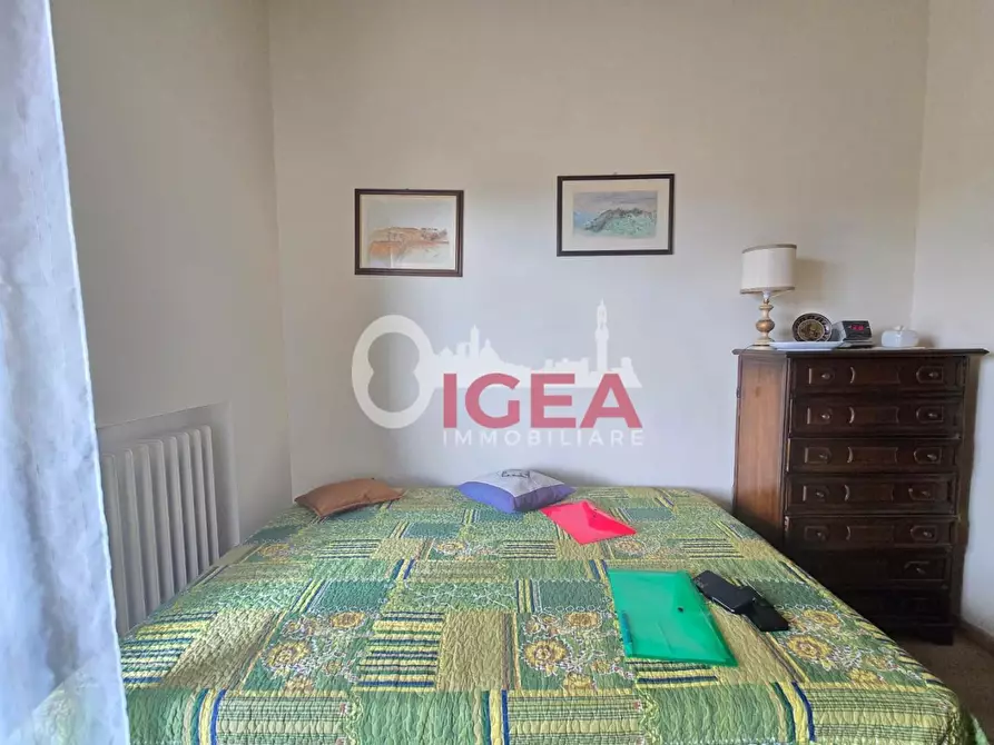 Immagine 25 di Appartamento in vendita  a Siena