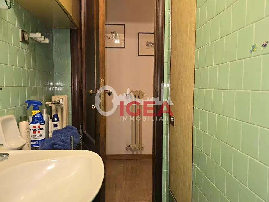 Immagine 37 di Appartamento in vendita  a Siena