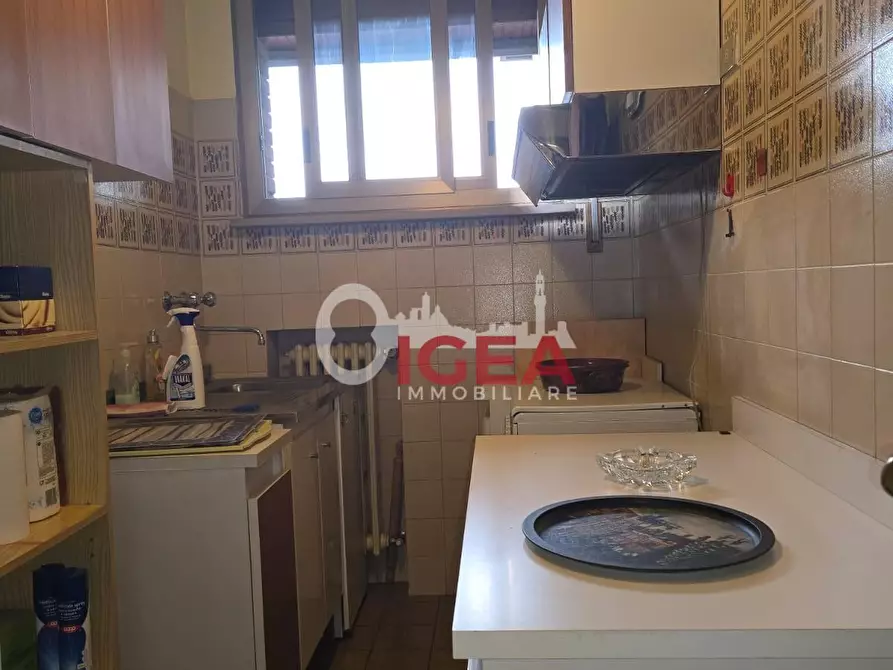 Immagine 21 di Appartamento in vendita  a Siena