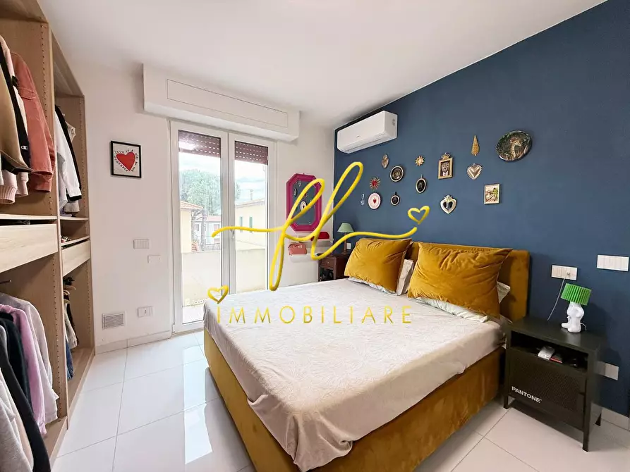 Immagine 10 di Appartamento in vendita  a Cecina