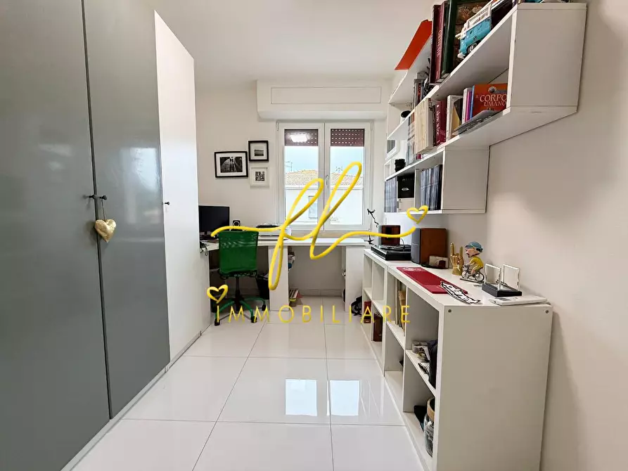 Immagine 14 di Appartamento in vendita  a Cecina