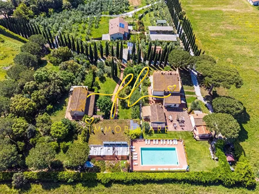 Immagine 17 di Appartamento in vendita  a Cecina