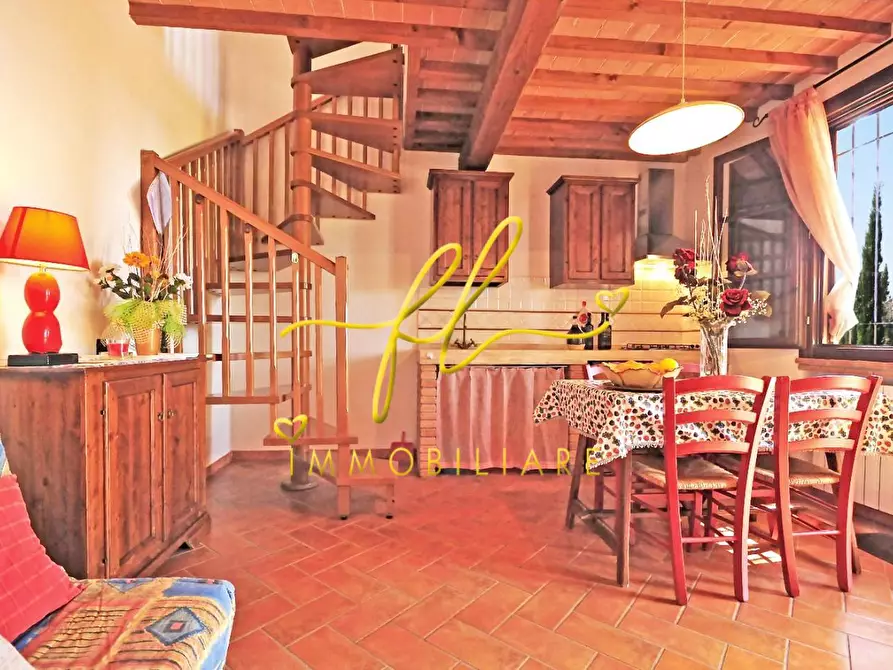 Immagine 5 di Appartamento in vendita  a Cecina