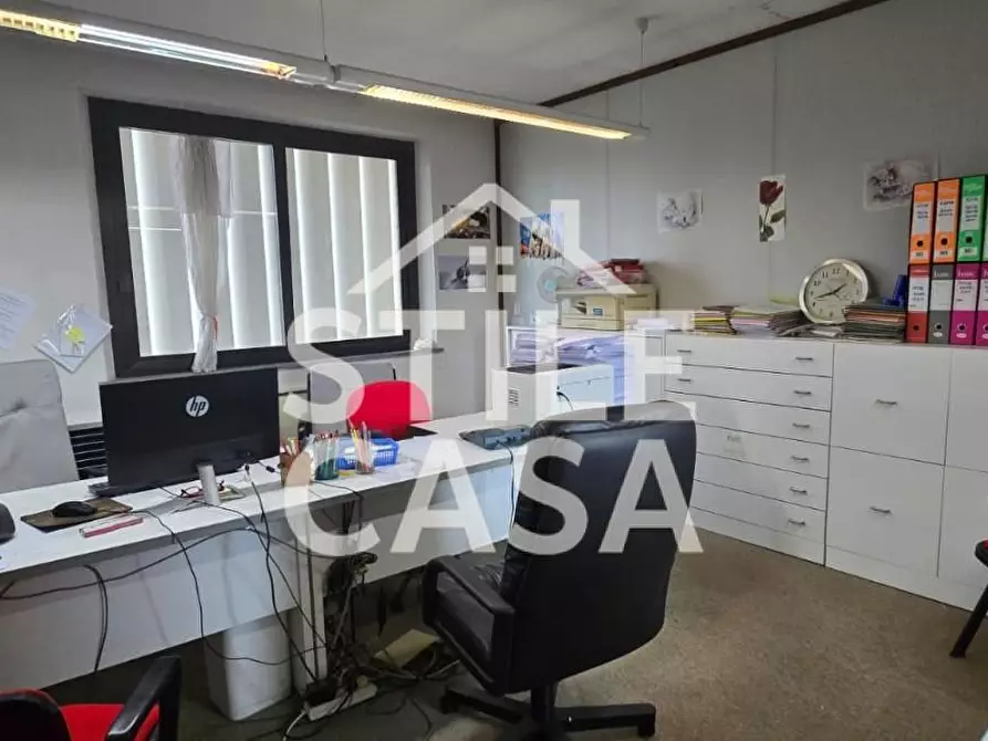 Immagine 9 di Capannone industriale in vendita  a Altopascio