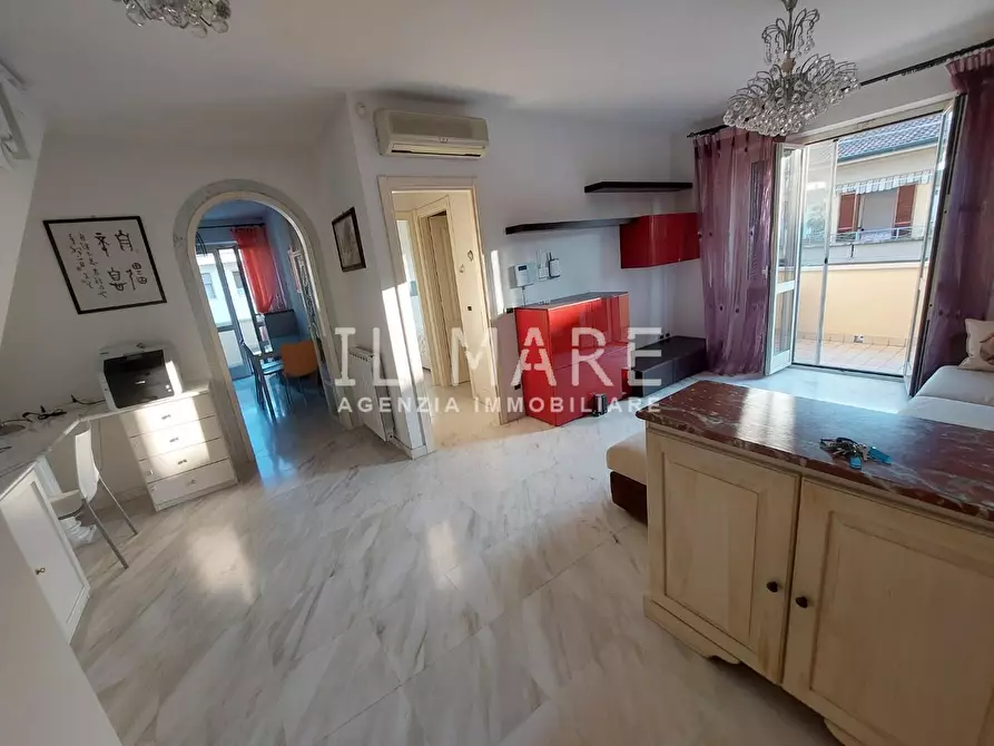 Immagine 4 di Appartamento in vendita  a Massa