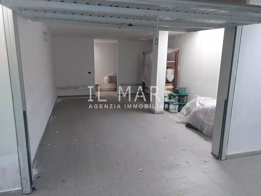 Immagine 22 di Appartamento in vendita  a Massa