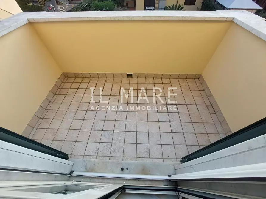 Immagine 20 di Appartamento in vendita  a Massa