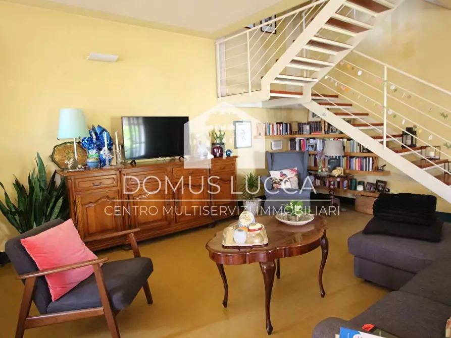 Immagine 17 di Casa semindipendente in vendita  a Capannori