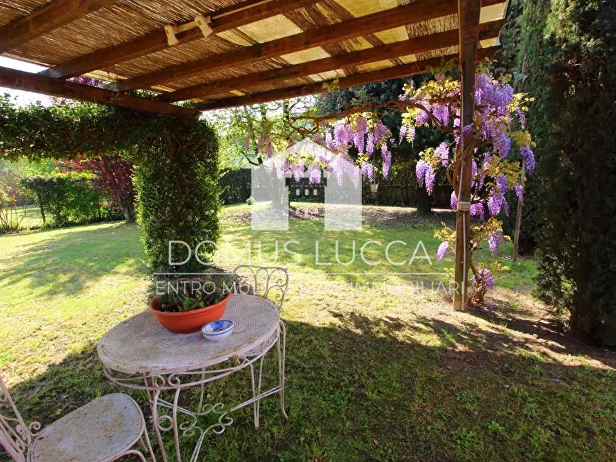 Immagine 14 di Casa semindipendente in vendita  a Capannori