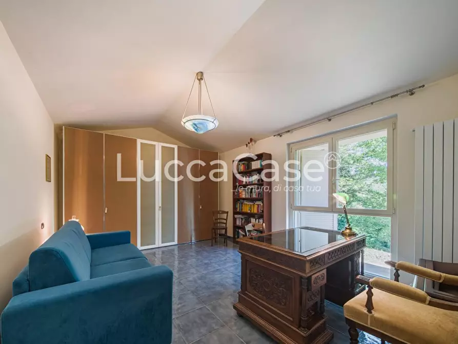 Immagine 22 di Villa in vendita  a Lucca