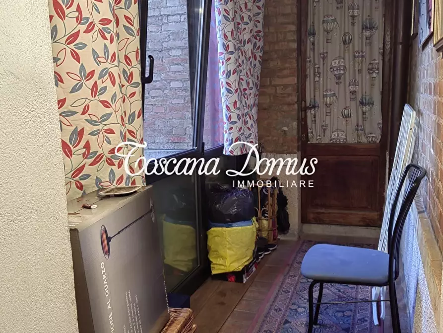 Immagine 8 di Appartamento in vendita  a Siena