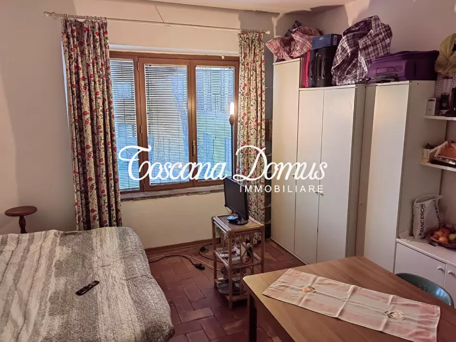 Immagine 2 di Appartamento in vendita  a Siena