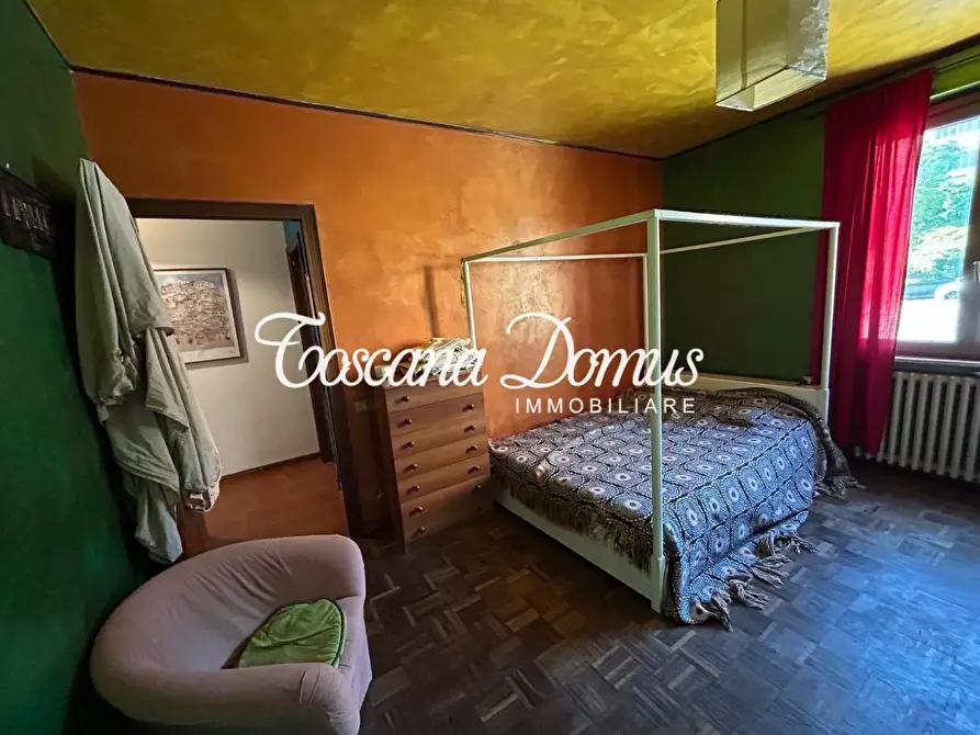 Immagine 13 di Appartamento in vendita  a Siena