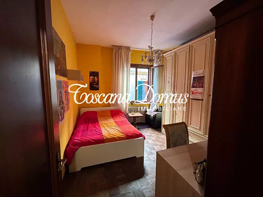 Immagine 24 di Appartamento in vendita  a Siena