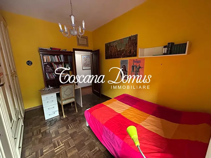 Immagine 25 di Appartamento in vendita  a Siena