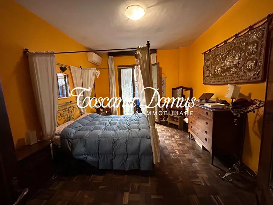 Immagine 16 di Appartamento in vendita  a Siena