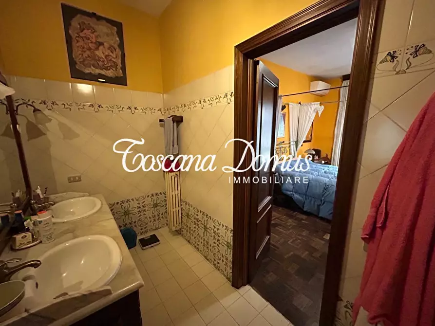 Immagine 20 di Appartamento in vendita  a Siena