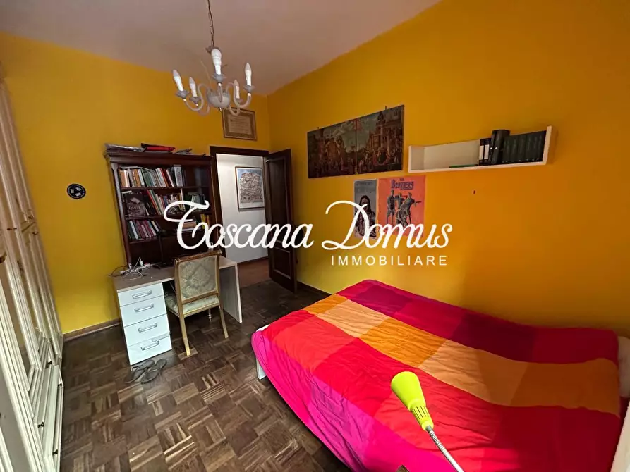 Immagine 27 di Appartamento in vendita  a Siena