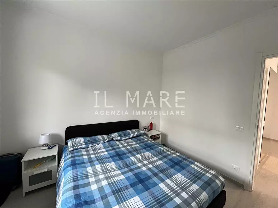 Immagine 12 di Appartamento in vendita  a Massa