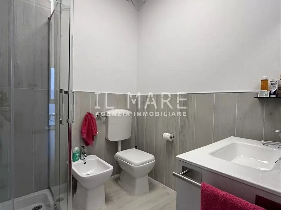 Immagine 14 di Appartamento in vendita  a Massa