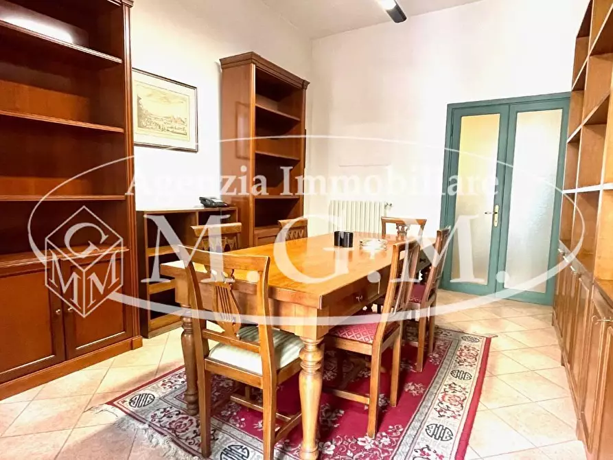 Immagine 4 di Ufficio in affitto  a Pontedera