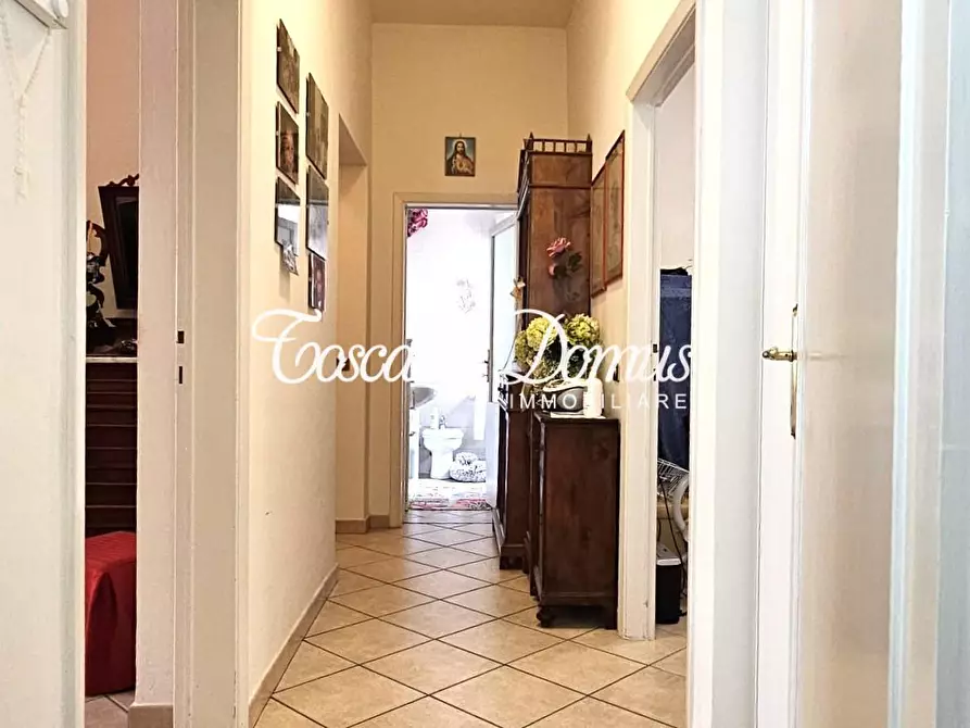 Immagine 17 di Appartamento in vendita  a Siena