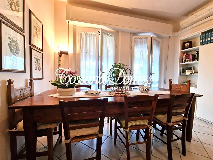 Immagine 2 di Appartamento in vendita  a Siena