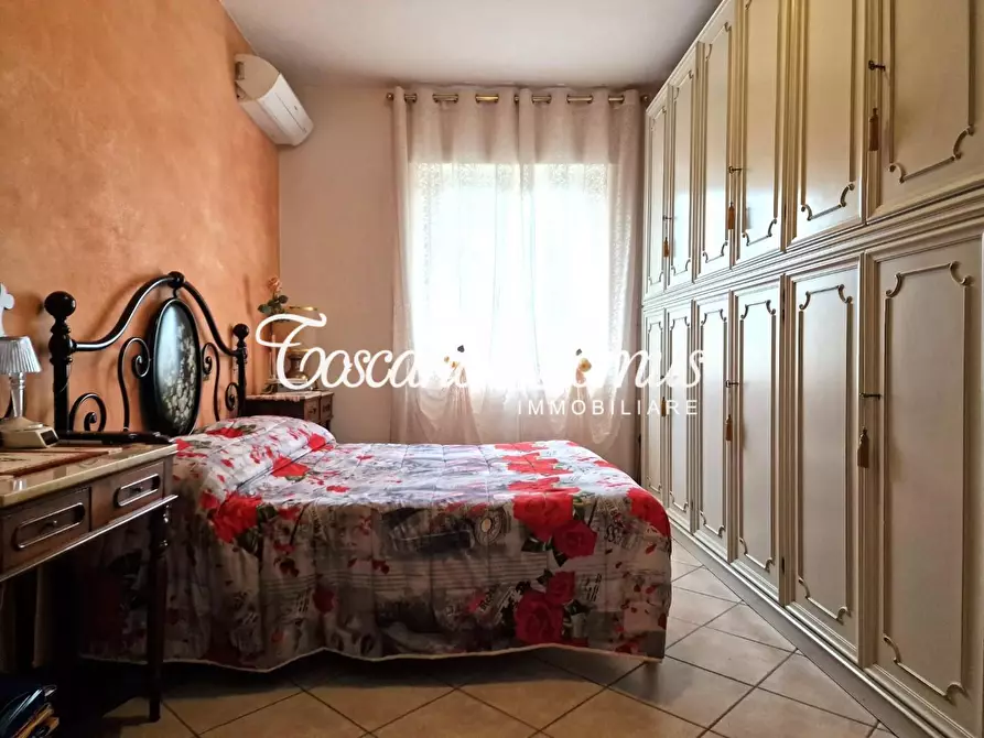 Immagine 40 di Appartamento in vendita  a Siena