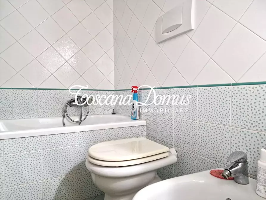 Immagine 55 di Appartamento in vendita  a Siena