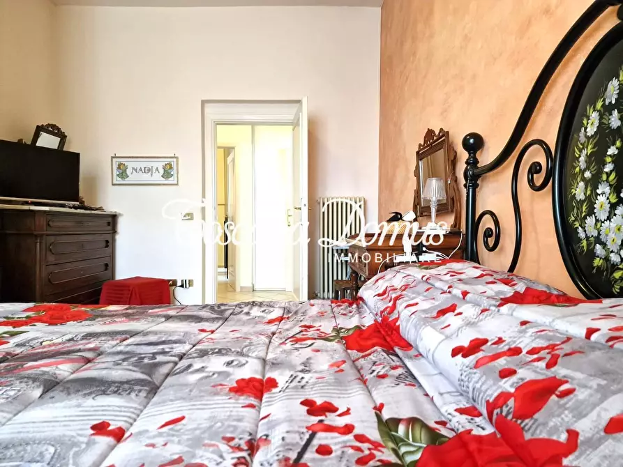 Immagine 35 di Appartamento in vendita  a Siena