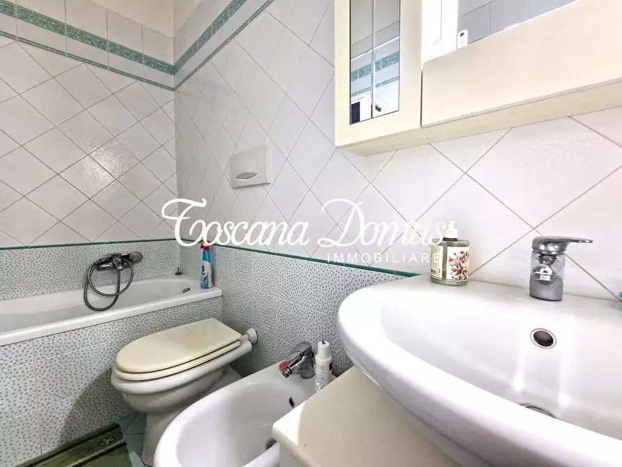 Immagine 53 di Appartamento in vendita  a Siena