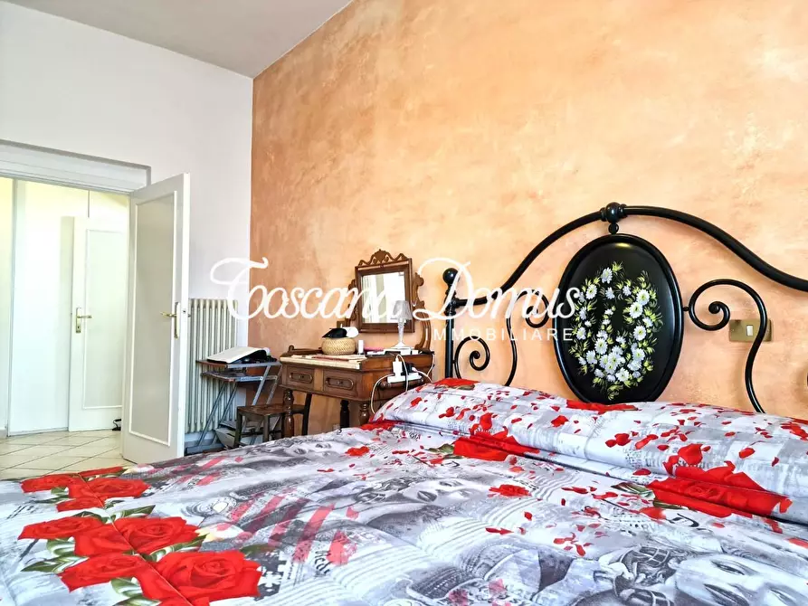 Immagine 38 di Appartamento in vendita  a Siena