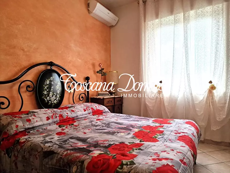 Immagine 39 di Appartamento in vendita  a Siena