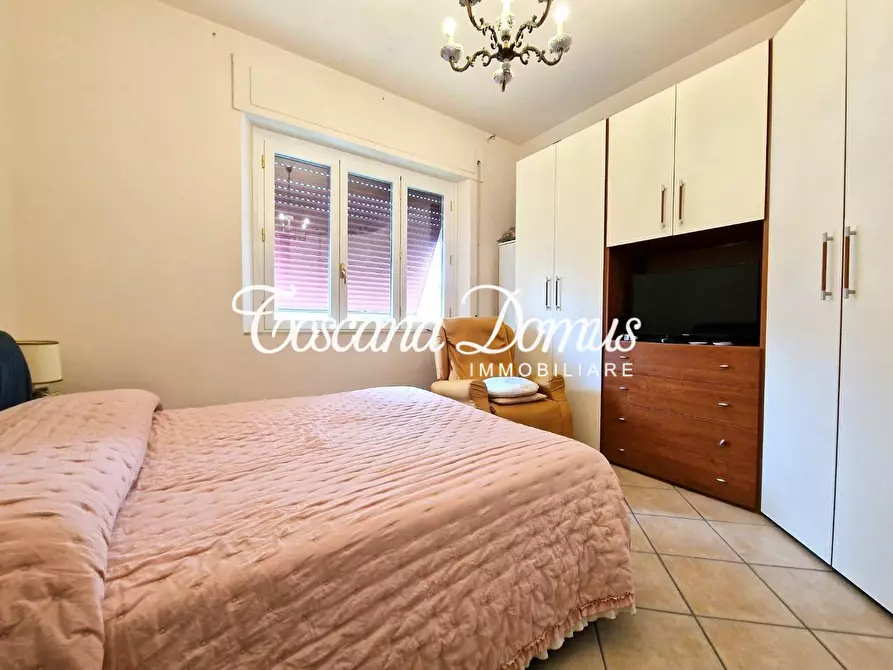 Immagine 34 di Appartamento in vendita  a Siena