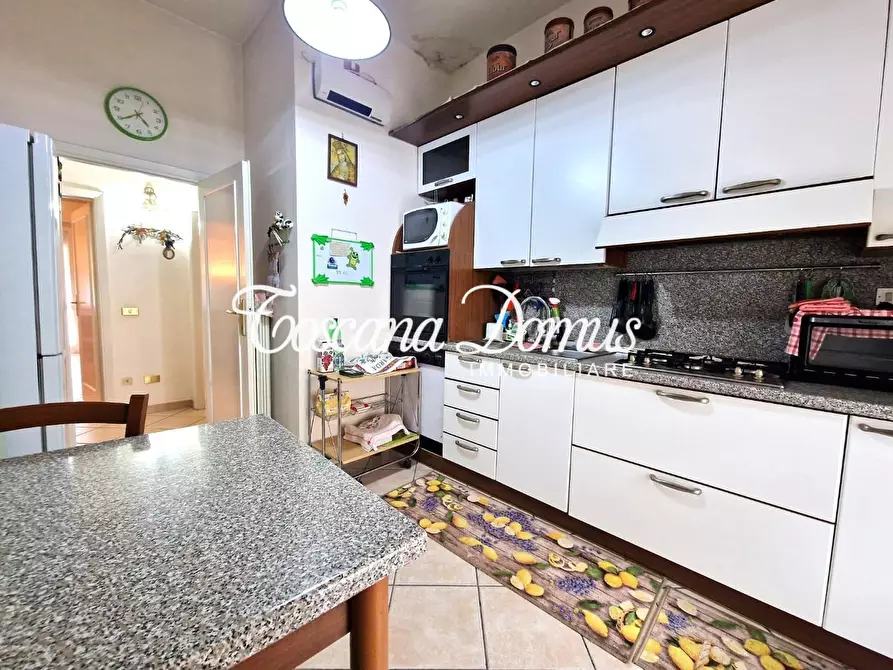 Immagine 23 di Appartamento in vendita  a Siena